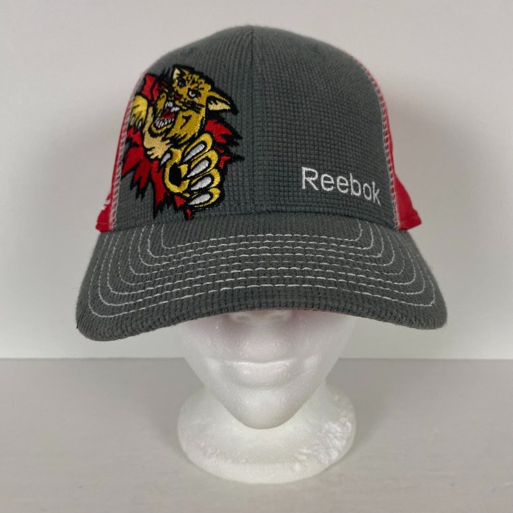 Moncton Wildcats Reebok Center Ice Collection Hat Mens Size S/M Hockey QMJHL